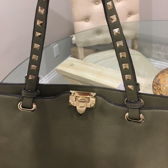 Valentino Look For Less! - Picture 3 of 7